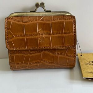 NWT Patricia Nash Distressed Vintage Croc Astor Wallet Cognac